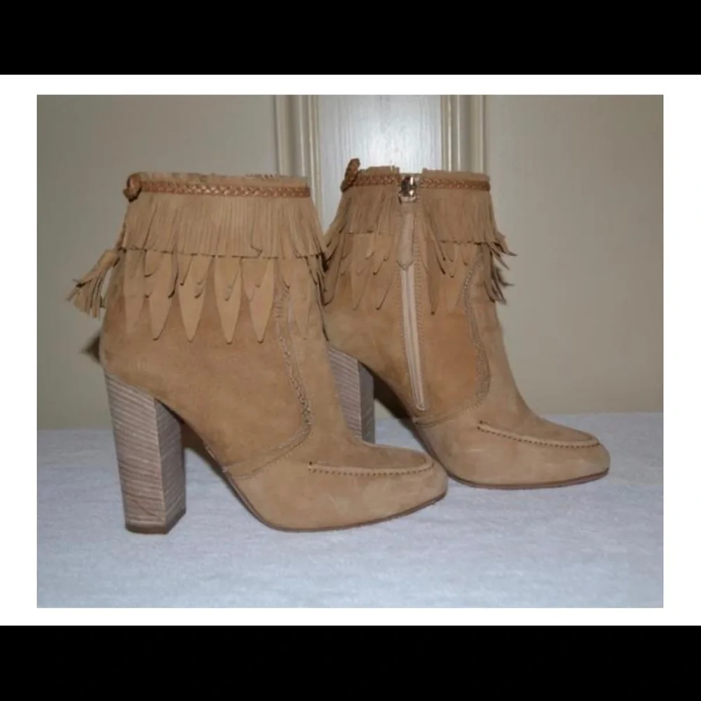 Aquazzura tan colored